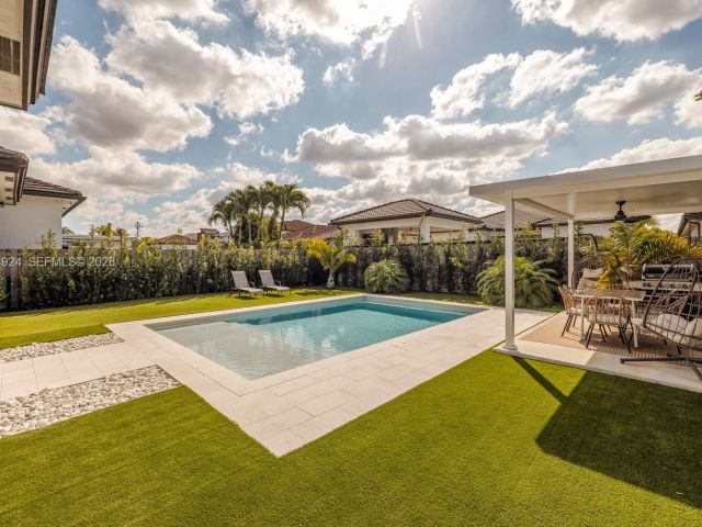 Home for sale at 14468 SW 16th St - photo 7509065