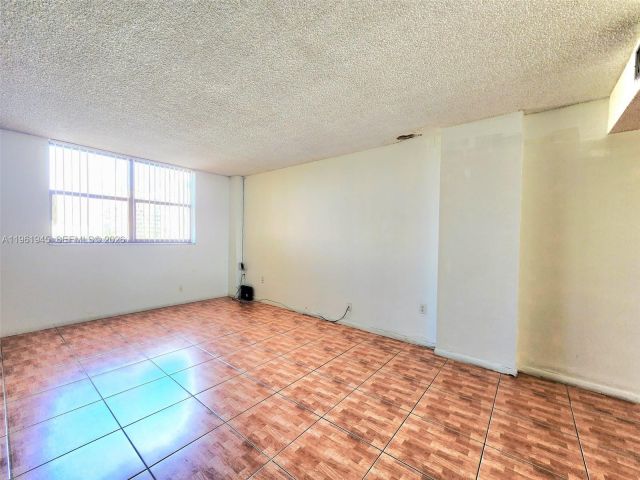 Apartment for sale  Unit #714 - photo 7495416