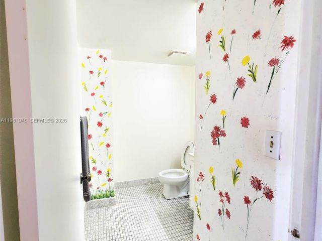 Apartment for sale  Unit #714 - photo 7495419