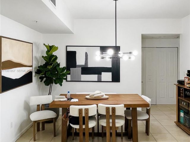 Apartment for sale  Unit #1113 - photo 7426697