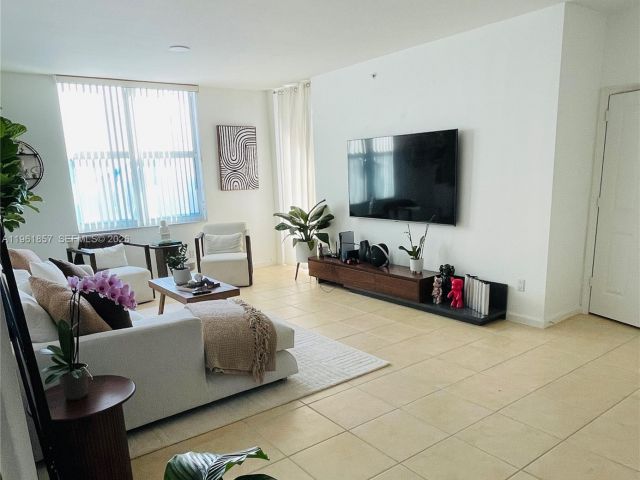 Apartment for sale  Unit #1113 - photo 7426698