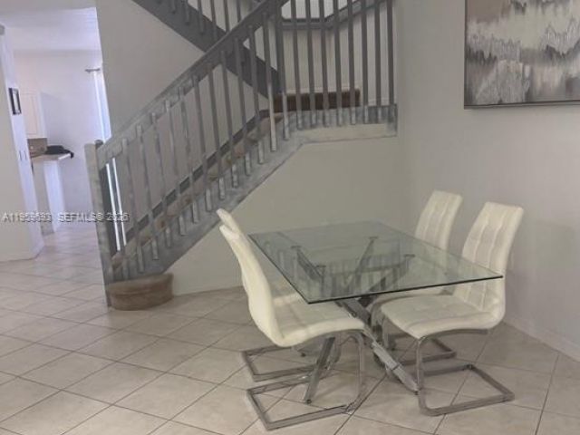 3-bedroom home for rent in Miami - 12471 SW 123rd St 12471 - MondialRealty
