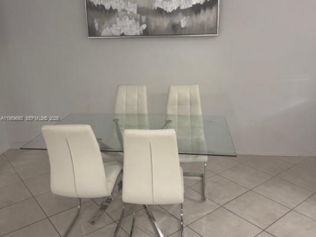 3-bedroom home for rent in Miami - 12471 SW 123rd St 12471 - MondialRealty