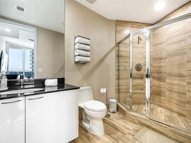 Apartment for rent  Unit #2303 - photo 7391210