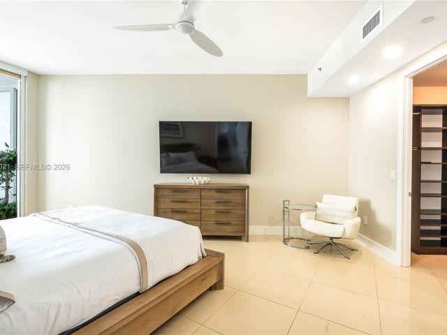 Apartment for rent  Unit #2303 - photo 7391232