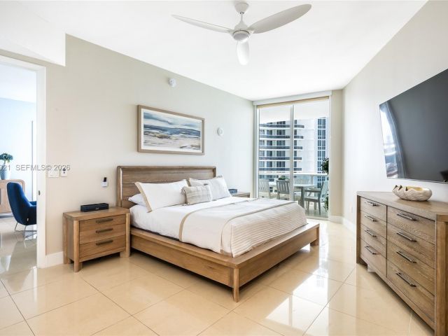 Apartment for rent  Unit #2303 - photo 7391234