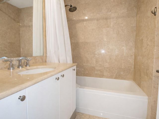 Apartment for sale  Unit #1603 - photo 7396027