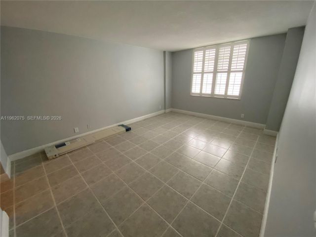 Apartment for sale  Unit #607 - photo 7470033