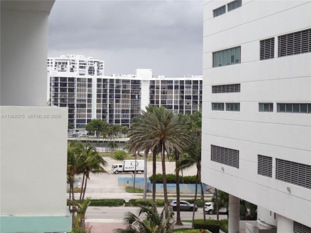 Apartment for sale  Unit #607 - photo 7470047