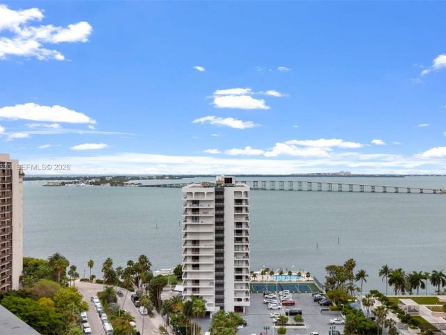 Apartment for sale  Unit #1604 - photo 7395412