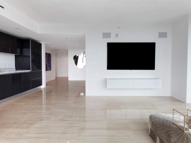 Apartment for sale  Unit #1604 - photo 7395420