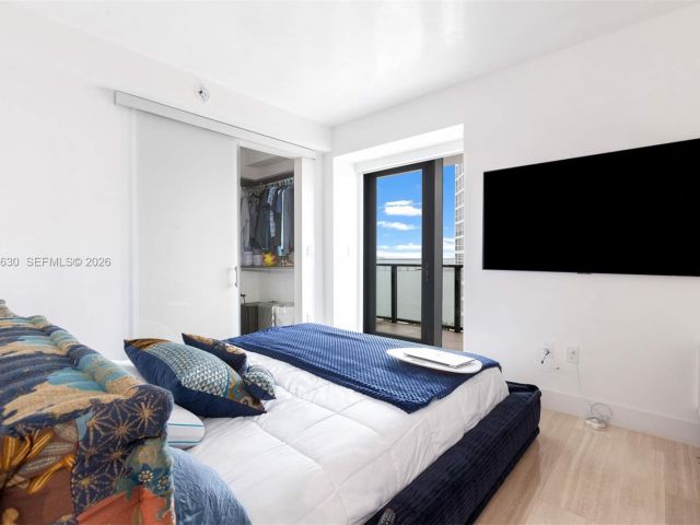 Apartment for sale  Unit #1604 - photo 7395421