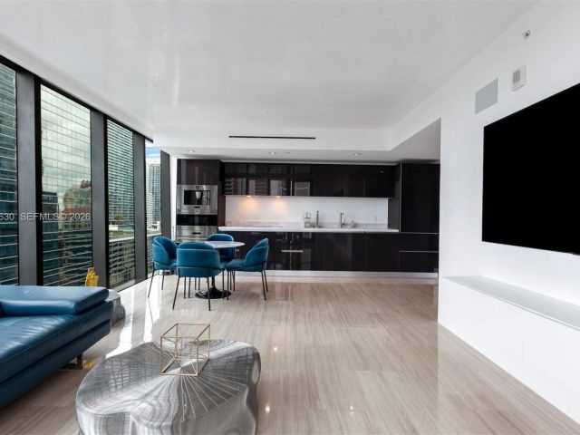 Apartment for sale  Unit #1604 - photo 7395424