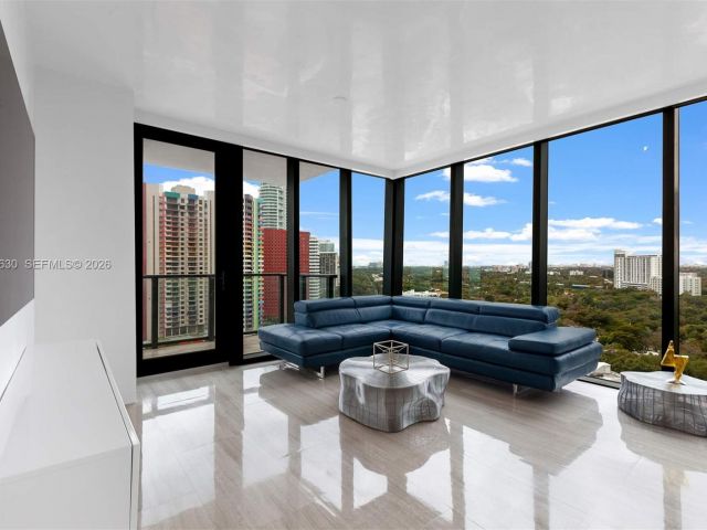 Apartment for sale  Unit #1604 - photo 7395429