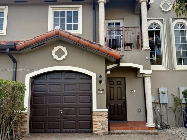 Home for rent at 16811 NW 14th Ave 16811 - photo 7480225