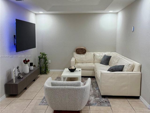 Home for rent at 16811 NW 14th Ave 16811 - photo 7480227