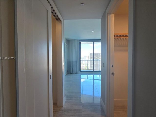 Apartment for rent  Unit #2202 - photo 7395607