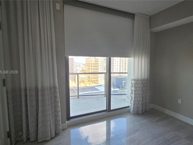 Apartment for rent  Unit #2202 - photo 7395611