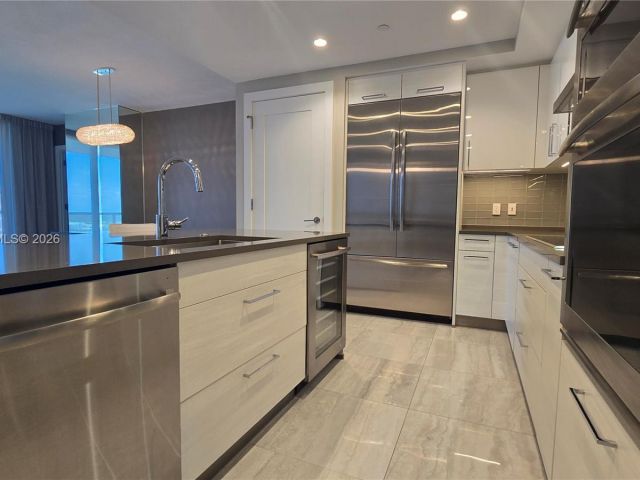 Apartment for rent  Unit #2202 - photo 7395636