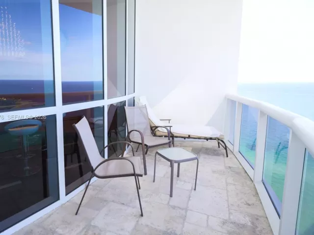 2-bedroom condo for rent in Sunny Isles Beach - 18201 Collins Ave 3709A - MondialRealty