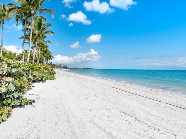 Apartment for sale  Unit #PH-4 - photo 7392394