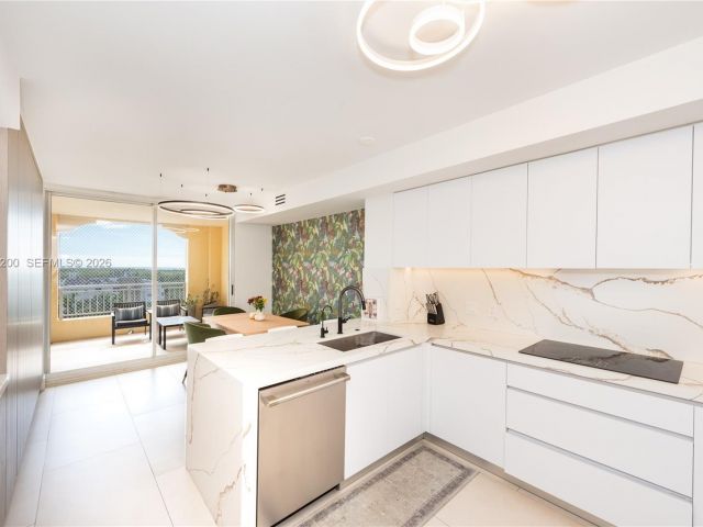 Apartment for sale  Unit #PH-4 - photo 7392404