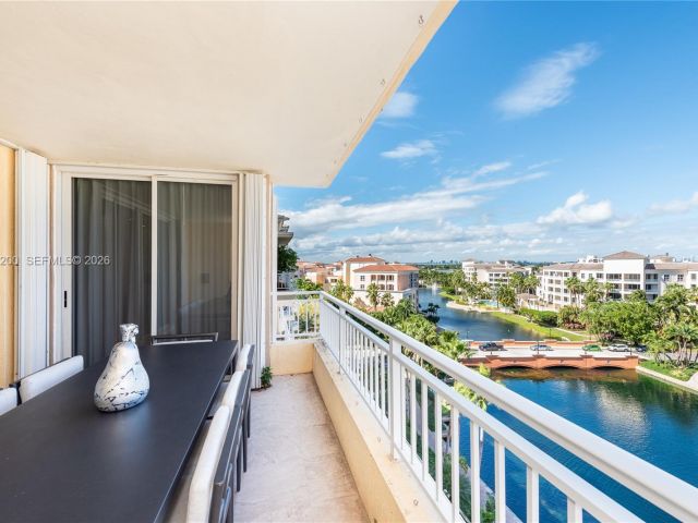 Apartment for sale  Unit #PH-4 - photo 7392408