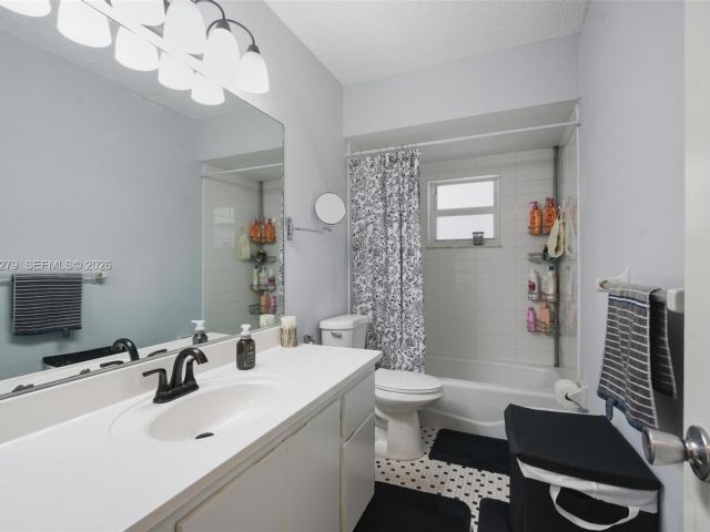 Home for sale at 10308 Greenbriar Ct - photo 7453486