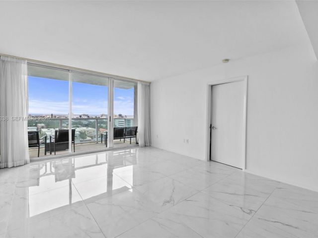 Apartment for rent  Unit #1204 - photo 7395287