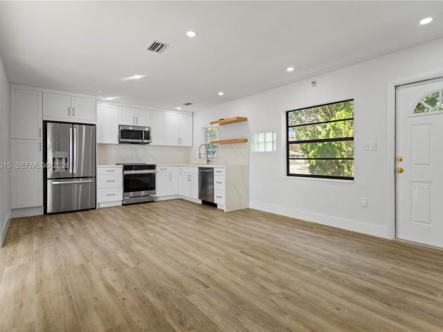 Home for rent at 6200 Fletcher St - photo 7474616