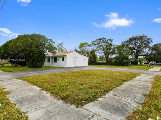 Home for rent at 6200 Fletcher St - photo 7474618