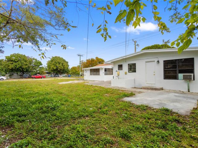 Home for rent at 6200 Fletcher St - photo 7474622