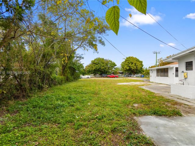 Home for rent at 6200 Fletcher St - photo 7474623