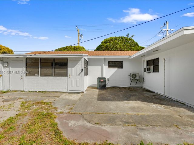 Home for rent at 6200 Fletcher St - photo 7474625