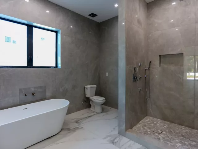 8-bedroom home for sale in Miami - 2421 NE 201st Street - MondialRealty