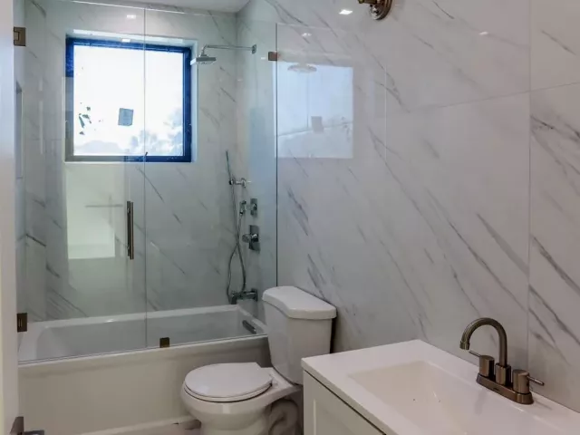 8-bedroom home for sale in Miami - 2421 NE 201st Street - MondialRealty