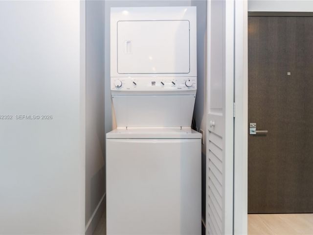 Apartment for sale  Unit #1706 - photo 7395901