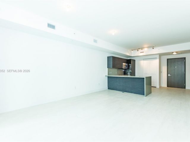 Apartment for sale  Unit #1706 - photo 7395911