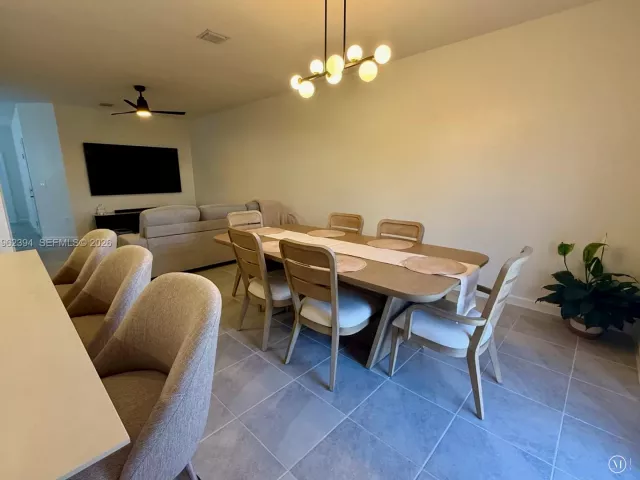 3-bedroom home for sale in Homestead - 2810 SE 24th Ave - MondialRealty