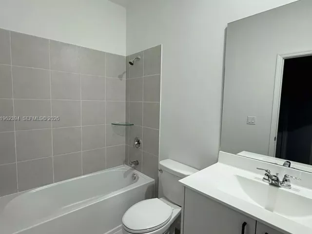 3-bedroom home for sale in Homestead - 2810 SE 24th Ave - MondialRealty