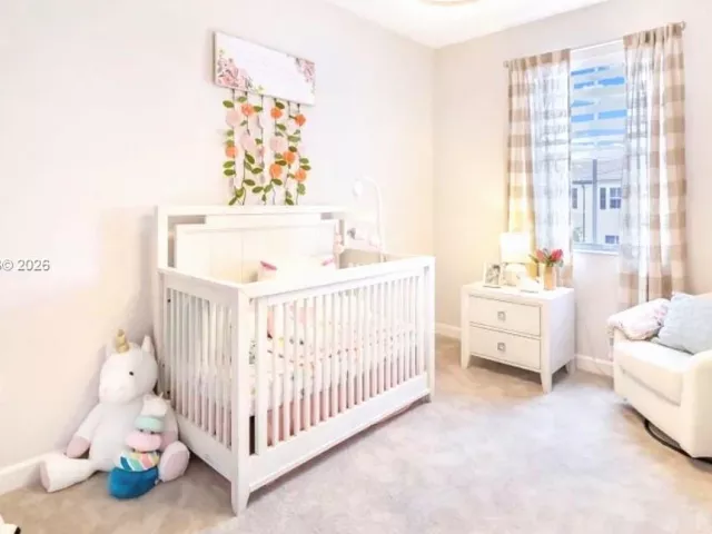 3-bedroom home for sale in Homestead - 2810 SE 24th Ave - MondialRealty