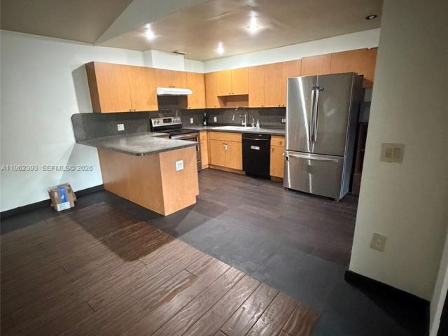 Home for rent at 9850 NW 15th Ct 9850 - photo 7453841