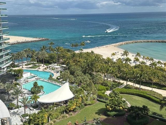 condo for rent in Bal Harbour - 10275 Collins Ave 1402 - MondialRealty