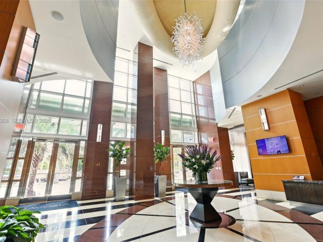 Apartment for rent  Unit #2405 - photo 7488870