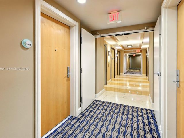 Apartment for rent  Unit #2405 - photo 7488874