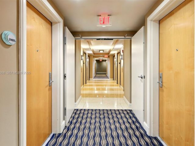 Apartment for rent  Unit #2405 - photo 7488875