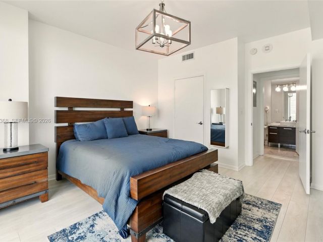 Apartment for rent  Unit #2405 - photo 7488885