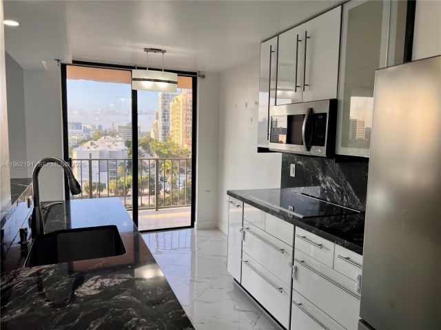 Apartment for rent  Unit #912 - photo 7433770