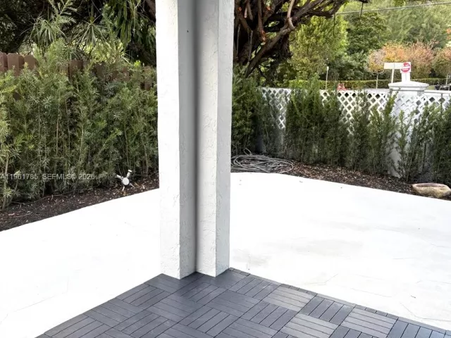 3-bedroom home for rent in Doral - 10225 NW 57th Ter 10225 - MondialRealty