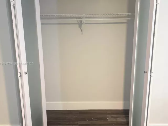 3-bedroom home for rent in Doral - 10225 NW 57th Ter 10225 - MondialRealty